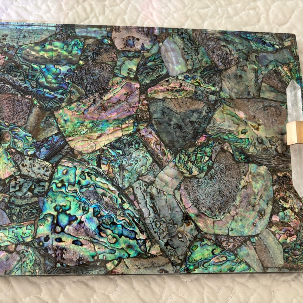Kendra Scott Abalone Shell Tray and Gold Box Set - Picture 16 of 16